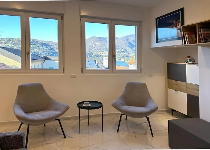 Dolce Vista Mantovani Palace コモ